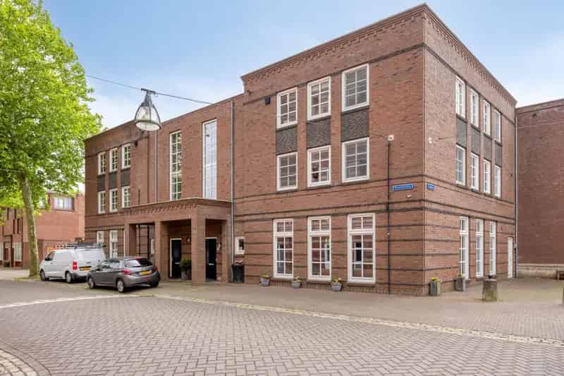 6 Slaapkamers 2 Badkamers Ruim Herenhuis Haverleij