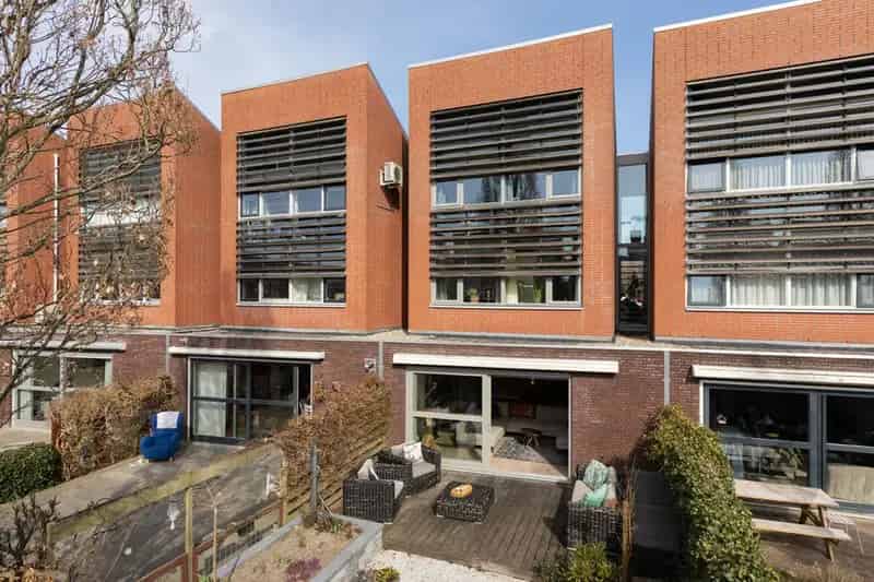 Ruime Vijverwoning Sneek 4 slaapkamers Energielabel A