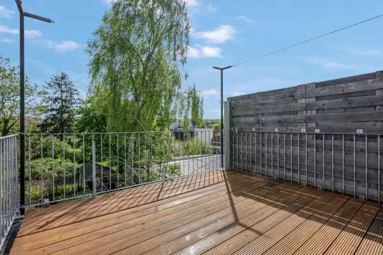 Nijmegen Oost: Sfeervolle Bovenwoning 3 slaapkamers Dakterras