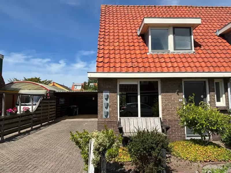 Ruime Tweekapper 4 Slaapkamers Breezand Gezinnen Carport Tuin