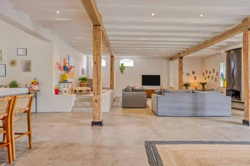 Luxe Woonboerderij Oosterhout Centrum 4 slaapkamers Grote Tuin Garage