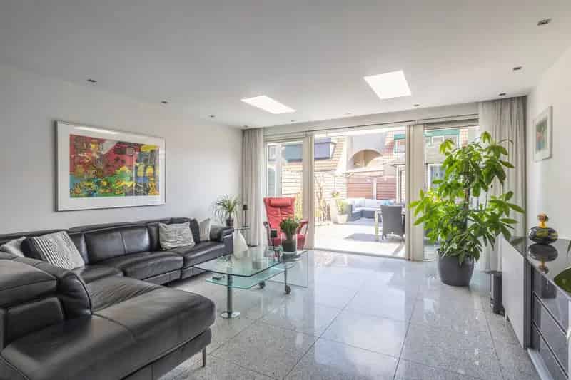 Ruime 5 Slaapkamers Huis Nabij Amsterdam CS