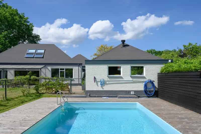 Huis te koop Loenen: Luxe gerenoveerde villa met zwembad