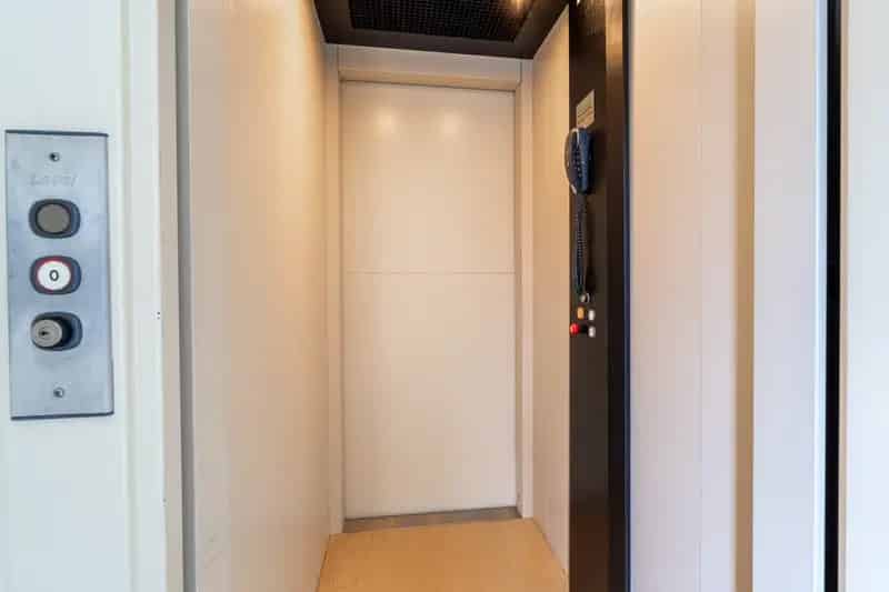 Royaal Luxe Appartement Kaatsheuvel 2 Badkamers 2 Dakterrassen