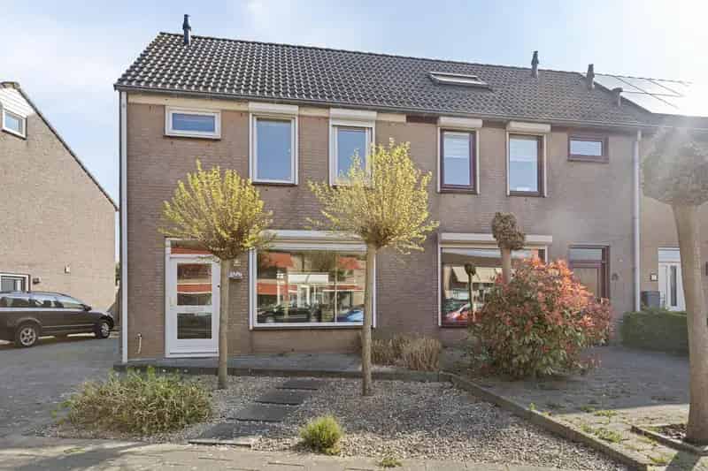 Huis Te Koop , 13, Heemlaan, Piershil, Zuid-Holland