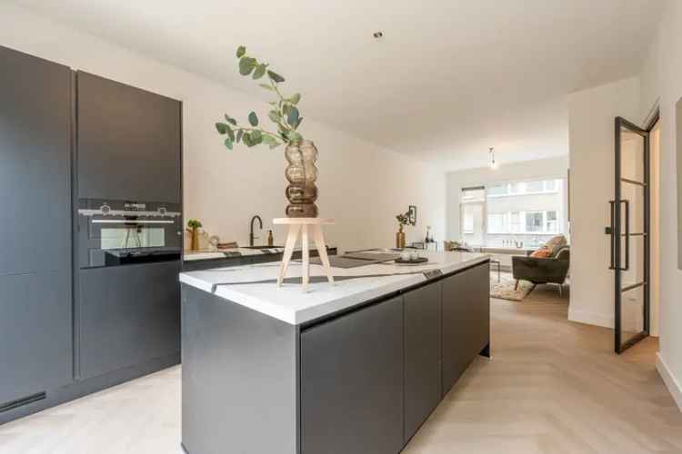 EEN INSTAPKLARE BENEDENWONING MET TUIN IN CARNISSE