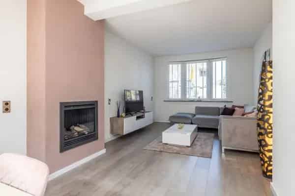 Gerenoveerde Herenhuis 4 Slaapkamers Hoensbroek