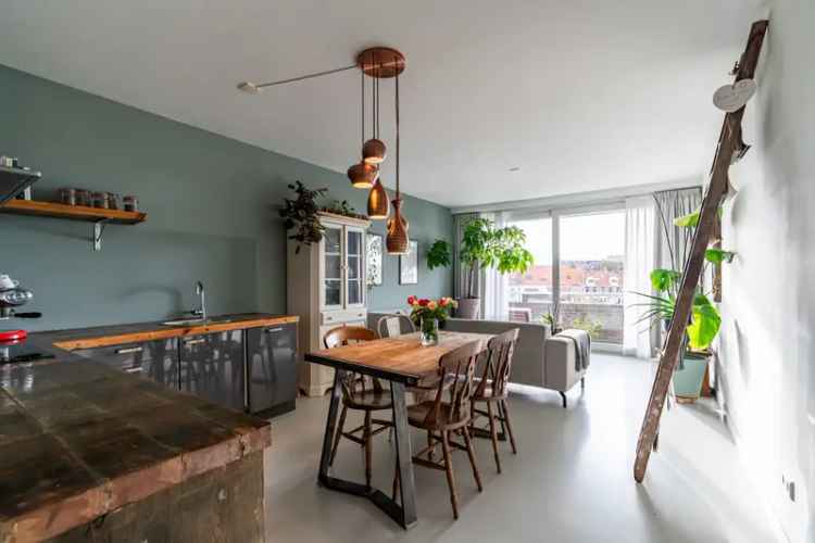 Woning Te Koop in Den Haag, Zuid-Holland