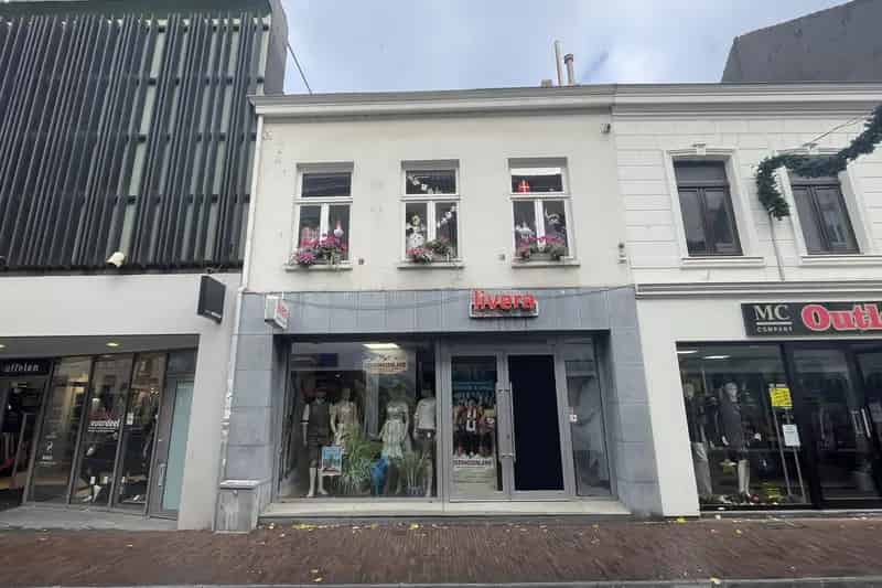 Winkelruimte te huur Sittard A1 locatie 215m2