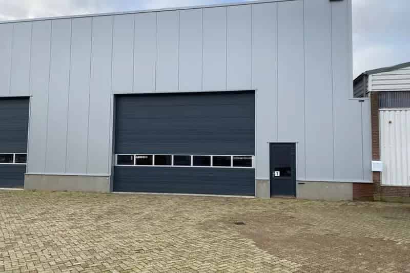 Bedrijfshal te Huur Erp 910m²