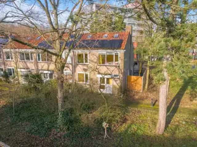 Hoekwoning Bakkum 4 slaapkamers Zonnepanelen Nabij Strand