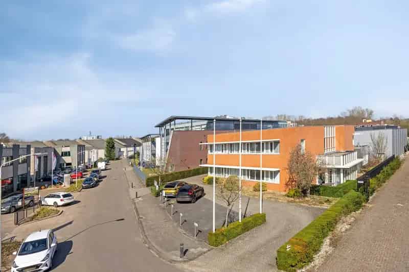 Bedrijfshal te koop Best 1209m2