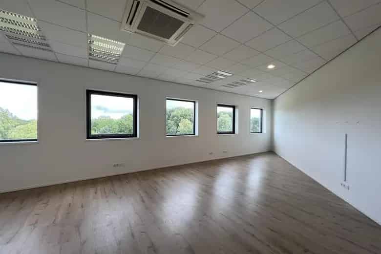 61m2 Kantoorruimte te Koop Zwijndrecht A16 A15
