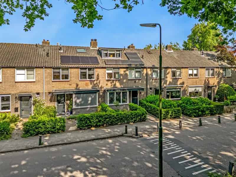 Huis te koop Maartensdijk 4 slaapkamers grote tuin