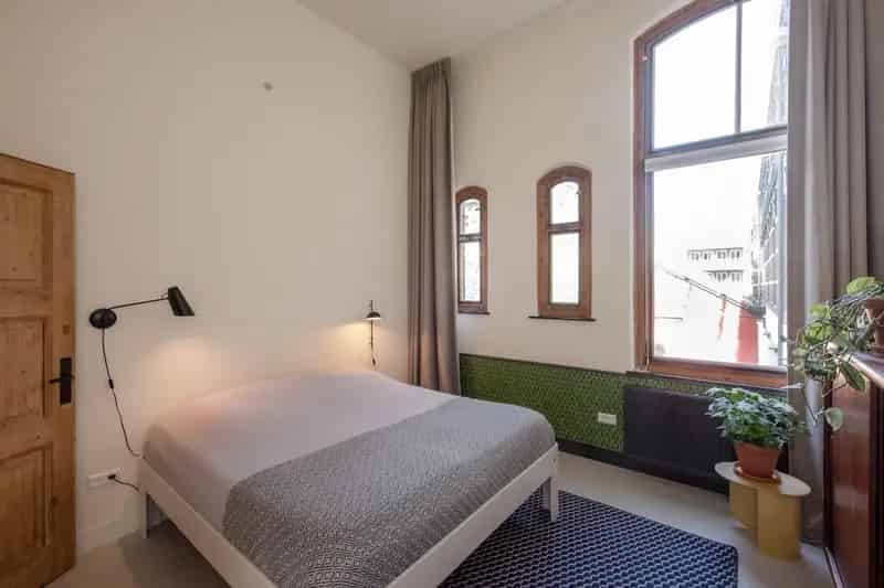Appartement te koop Delft: Rijksmonumentaal 3-kamerappartement 130m2