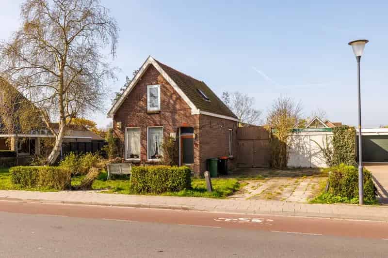 Woningbouwperceel Oostzaan 2000m2 Aan Vaarwater