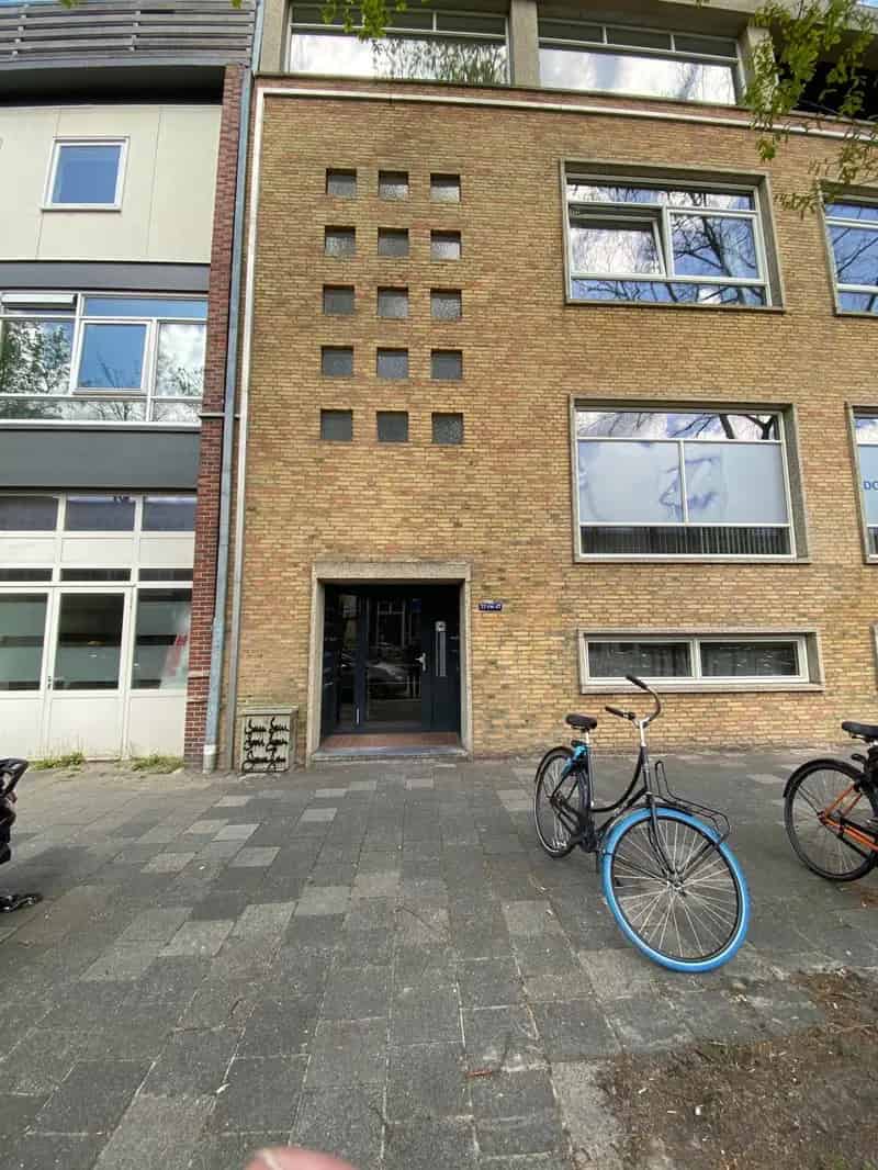 Studio te Huur Vechtstraat 25m2 Souterrain