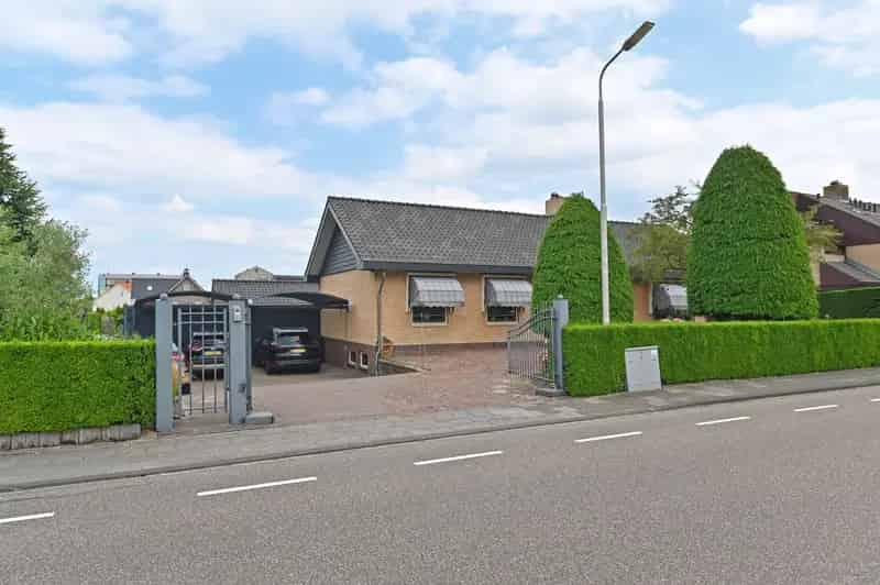 Vrijstaand Woonhuis Berkel en Rodenrijs - Ruime Onderverdieping - 1070m2