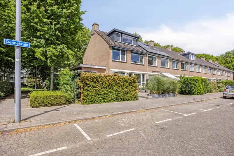 Grote Uitgebouwde Eengezinswoning Ommoord 166m2 4 slaapkamers