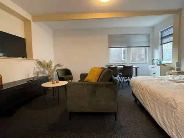 Studio Groningen 24m2 Gemeubileerd 6 maanden Huur