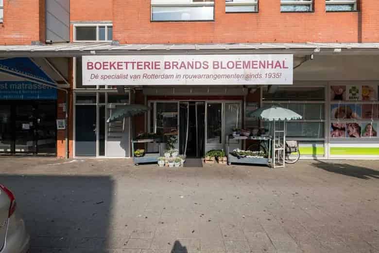 69m2 Winkelruimte Rotterdam Crooswijk Te Koop