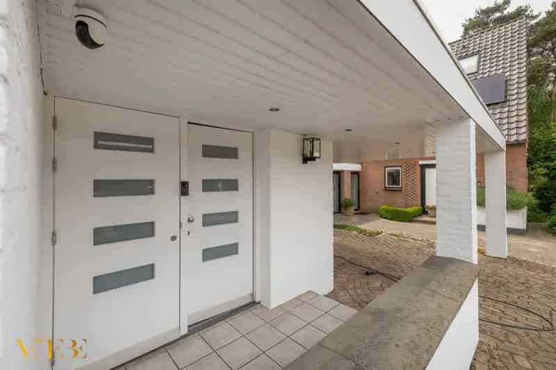 Vrijstaande woning met zwembad Berkenlaan 16