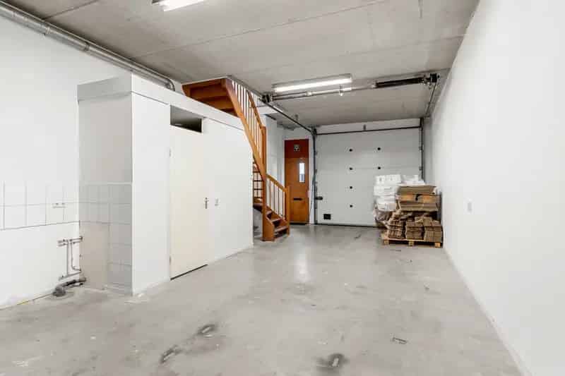 Bedrijfshal te huur Veenendaal 110m²