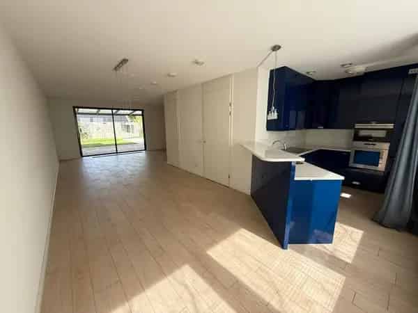 Ruime Tweekapper Veldhoven 4 Slaapkamers Moderne Keuken Garage Tuin