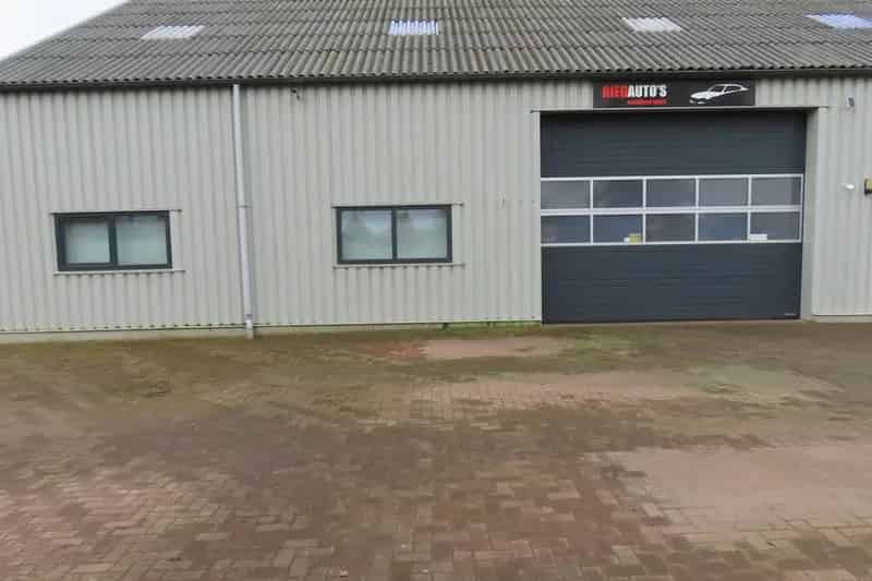 Bedrijfshal te huur Geesbrug 225m²