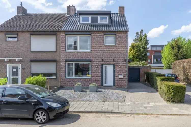 Halfvrijstaande woning 4 slaapkamers moderne keuken rustig gelegen