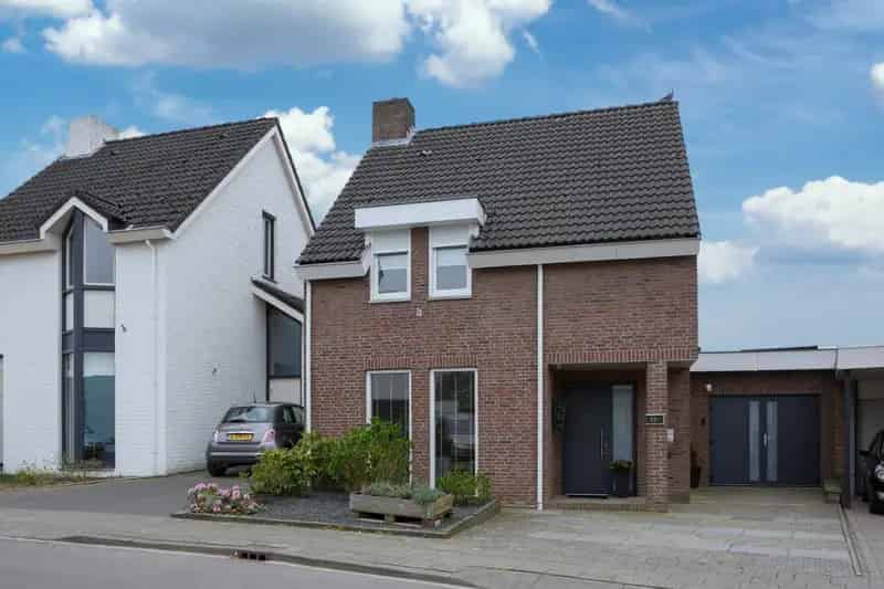 Zeer energiezuinige woning met 4 slaapkamers te Cadier en Keer