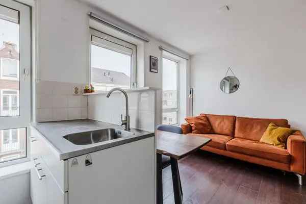 Studio Appartement Spaarndammerbuurt 22m²