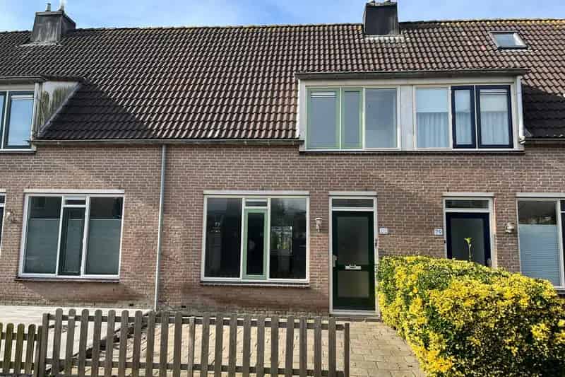 Huis te koop Hoorn: Tussenwoning met 2 slaapkamers en zonnepanelen