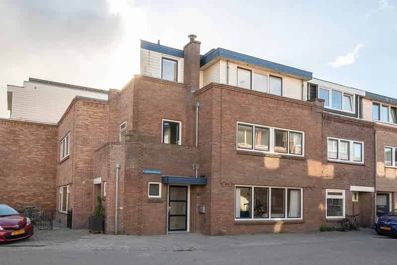 Groot Familiehuis Haarlem 4 slaapkamers gerenoveerd