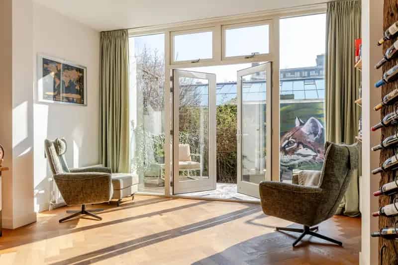 Karaktervolle Dubbele Benedenwoning Rotterdam 191m2