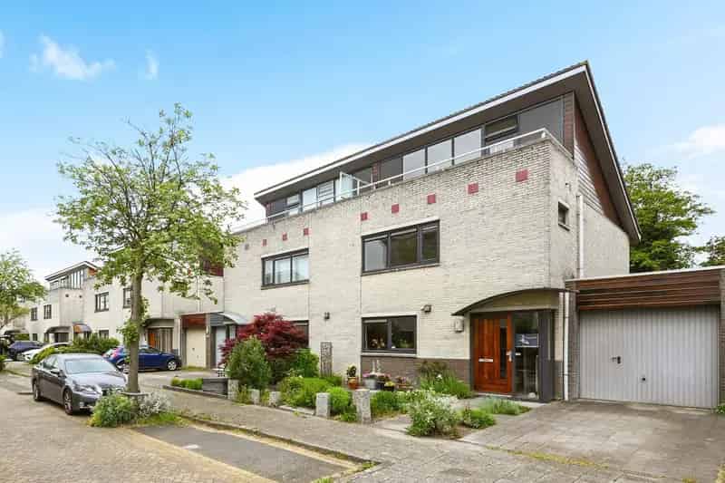 Huis te koop: Wethouder Sonneveldhof 3 2645 BP Delfgauw 