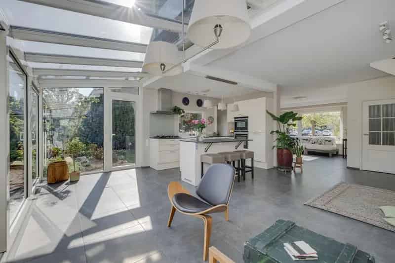 6-kamer Hoekwoning Boschgeest Voorschoten Garage Tuin