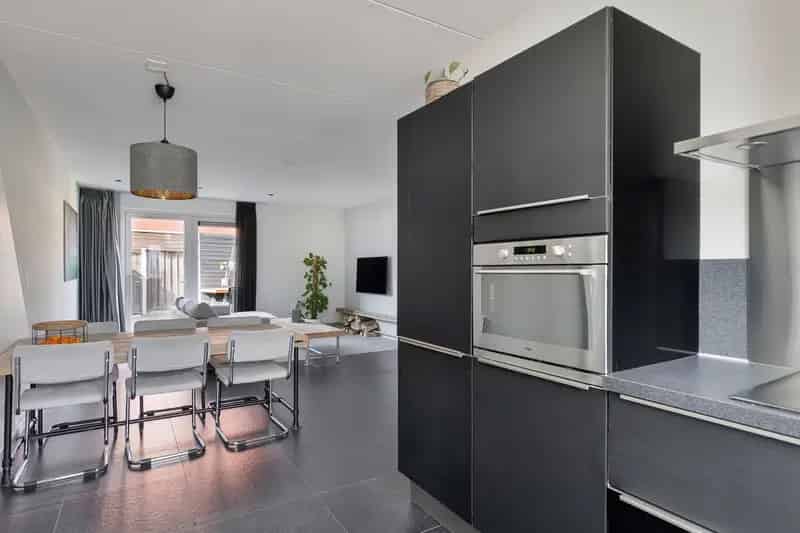 Hengelo Familiehuis 3 slaapkamers Zonnepanelen Nabij winkels