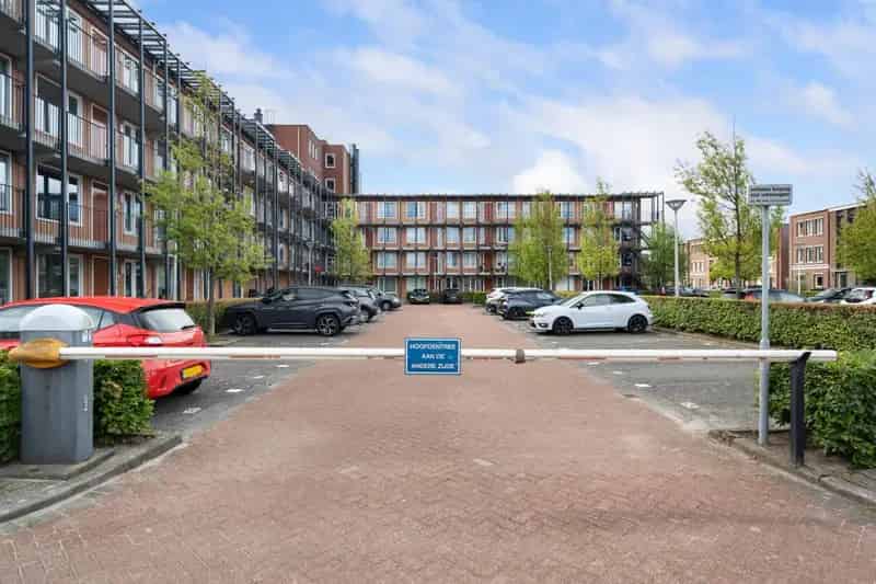 3 Kamer Appartement Ravensepark Ruim Terras Berging Parkeerplaats