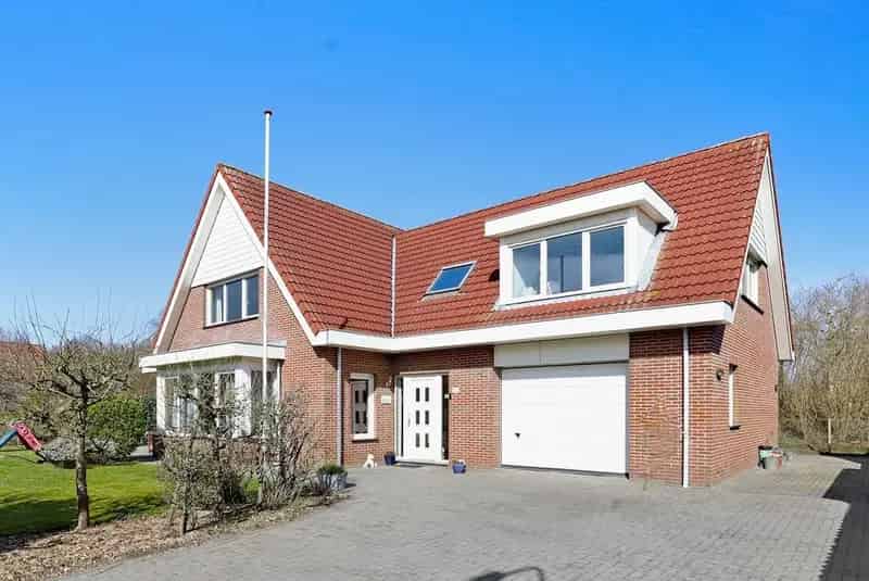 Ruime Vrijstaande Gezinswoning Burgh-Haamstede Nabij Zee