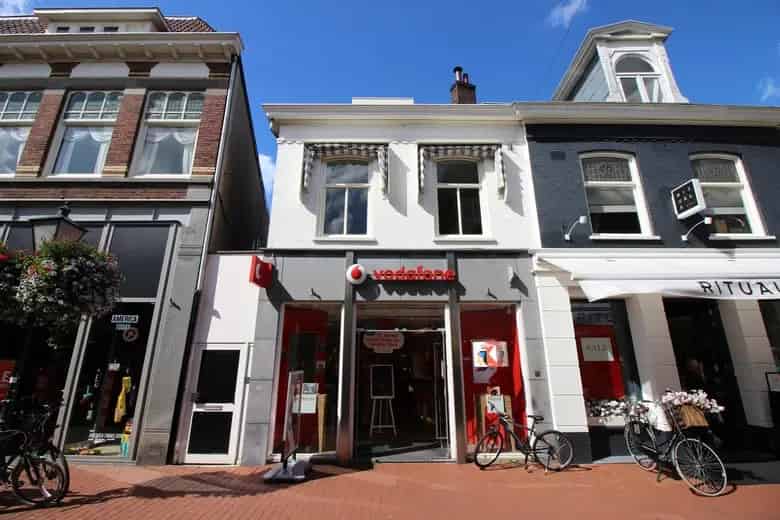 136 m2 Winkelruimte te Huur Bussum A1 Locatie
