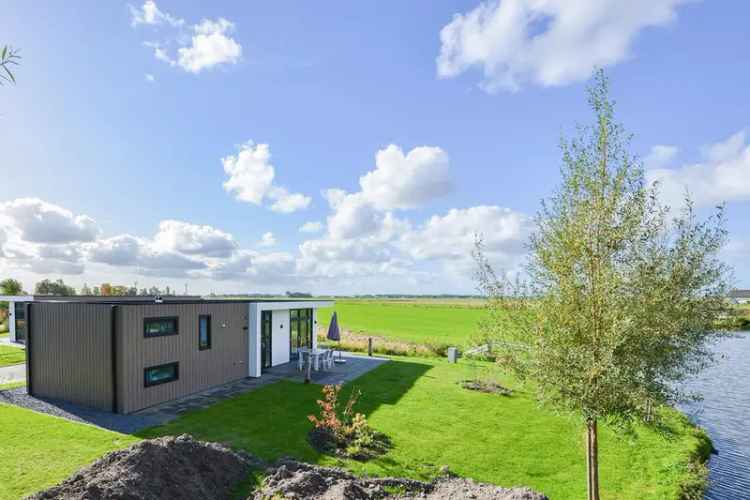 Vrijstaand Chalet 6 Personen Aan Het Water Nabij IJsselmeer