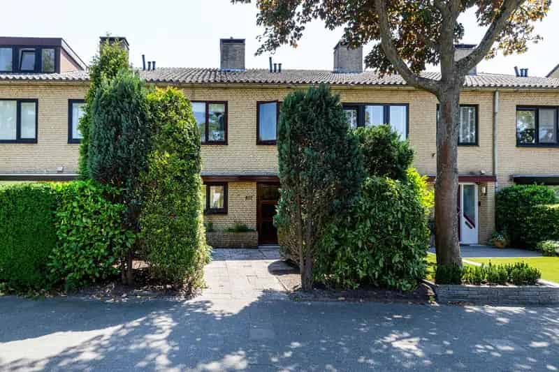 5-kamer Tussenwoning Rijswijk  Garage  Zonnige Tuin
