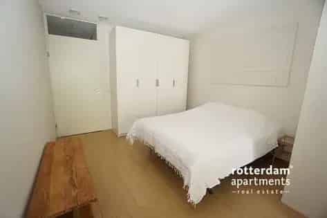 Gemeubileerd 2-kamer appartement Schiedam - Voortuin en Berging