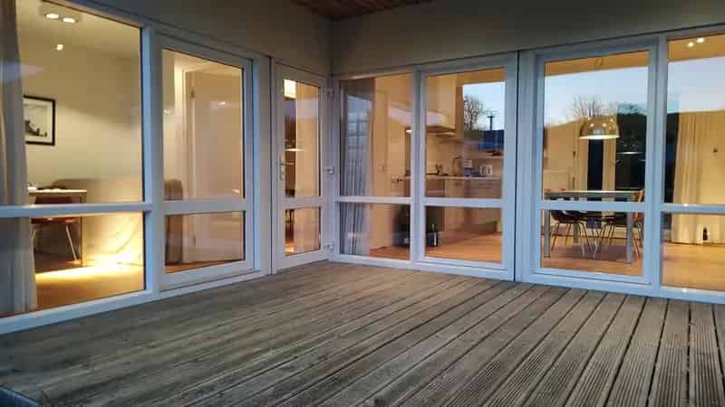 Recreatiebungalow nabij strand  Gerestaureerd 2 slaapkamers