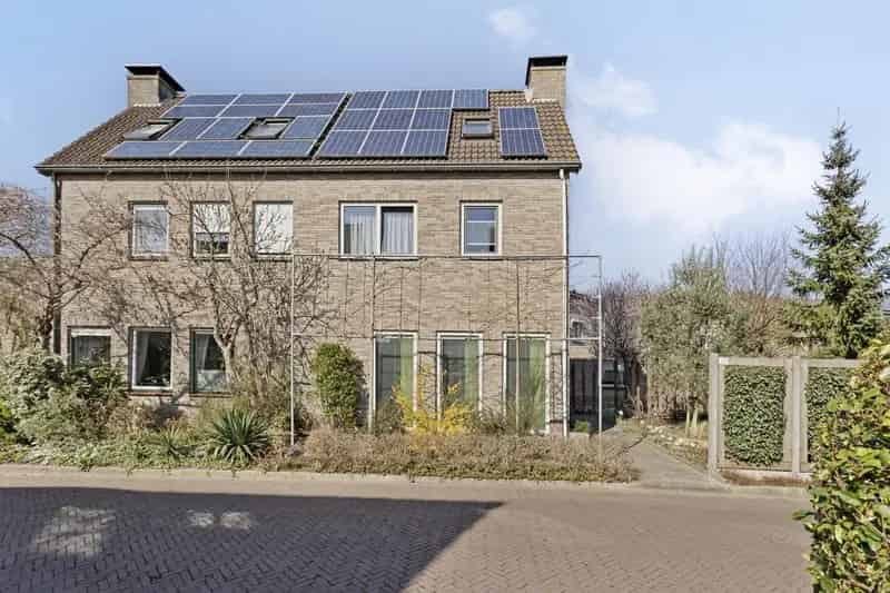 Ruime 4 Slaapkamers 2 Onder 1 Kapwoning Goes