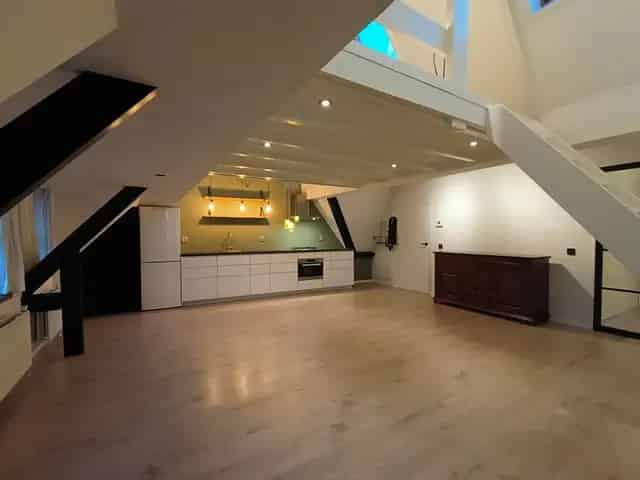 Te Huur: Loft Woning Amersfoort 52m2 1 Kamer