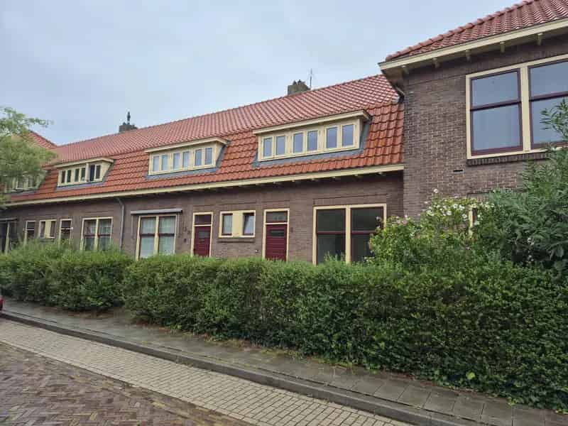 Appartement St Josephstraat 15: 2 slaapkamers nabij winkels en school