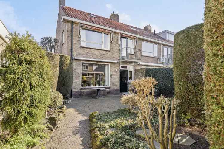 Hoekwoning te Kampen 3 slaapkamers Tuin Garage Oprit