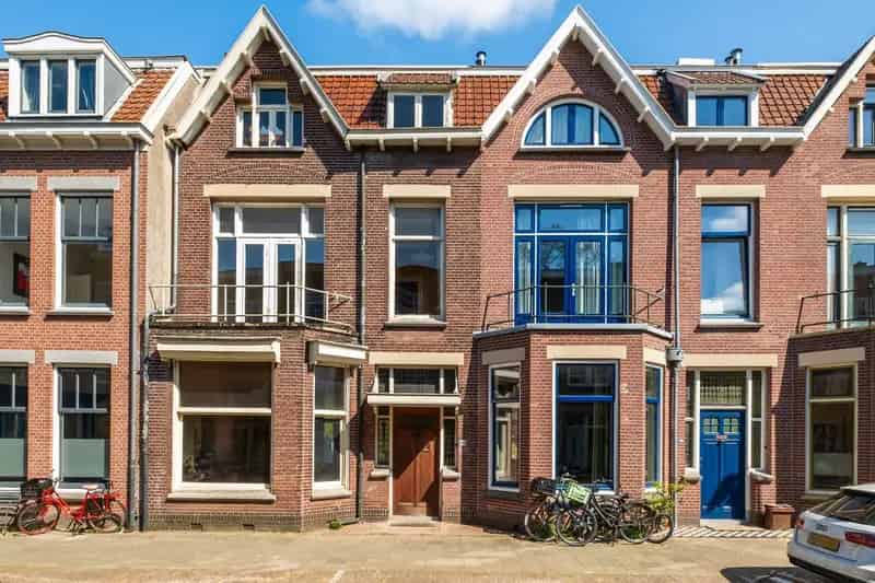 Herenhuis Utrecht Oost 212m2 Aan Het Water Renovatieproject